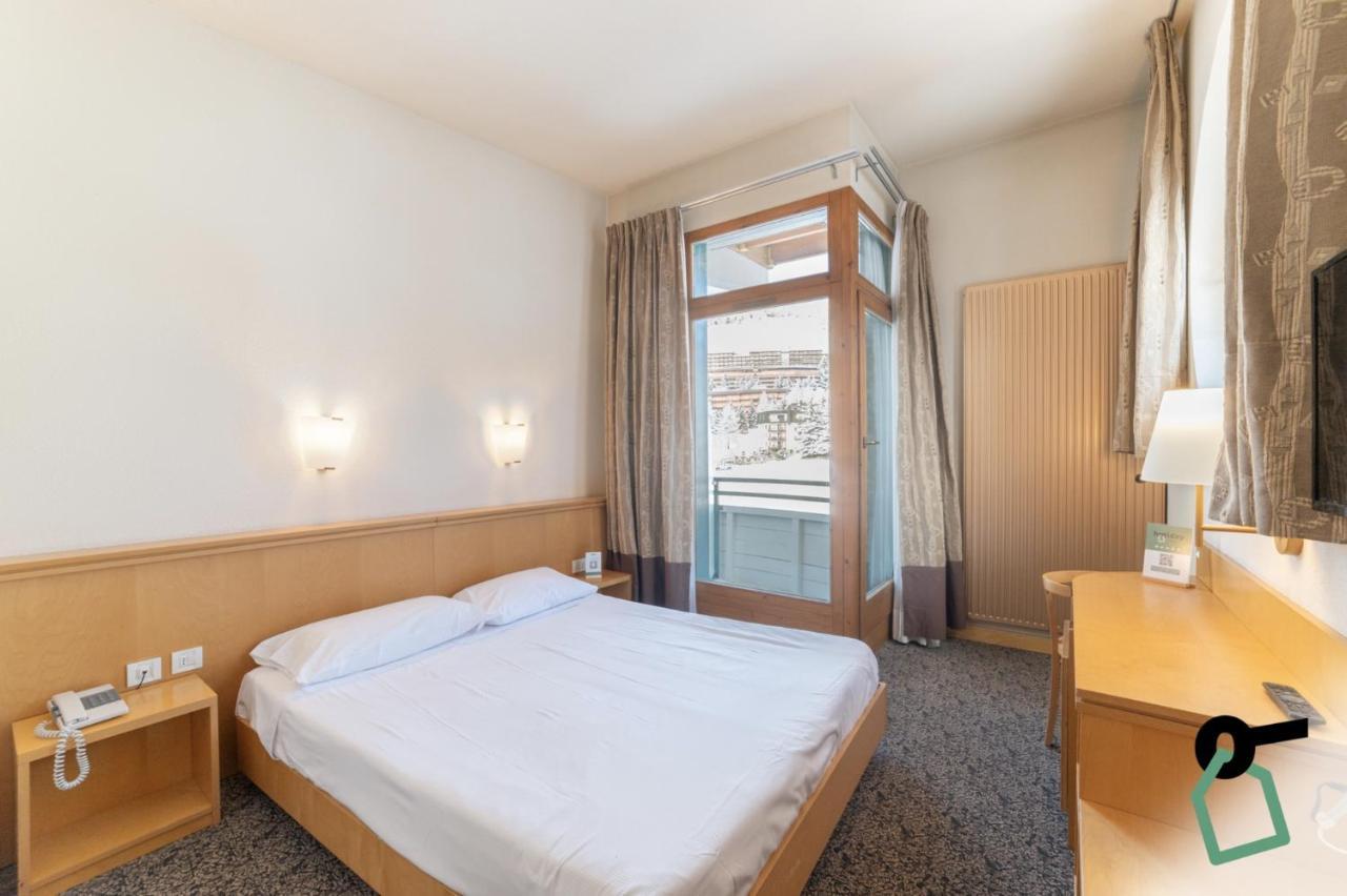 Hotiday Hotel 세스트리에 외부 사진
