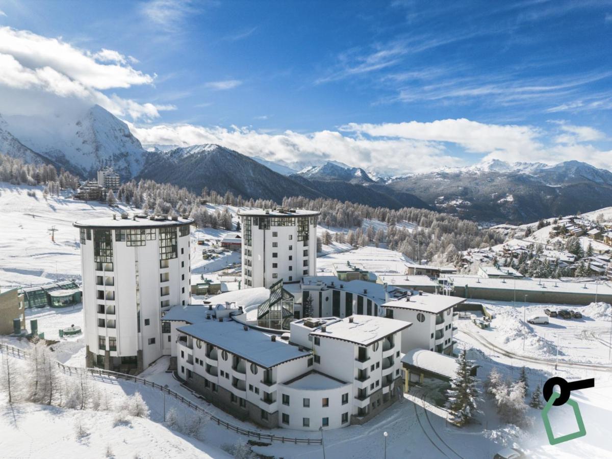Hotiday Hotel 세스트리에 외부 사진